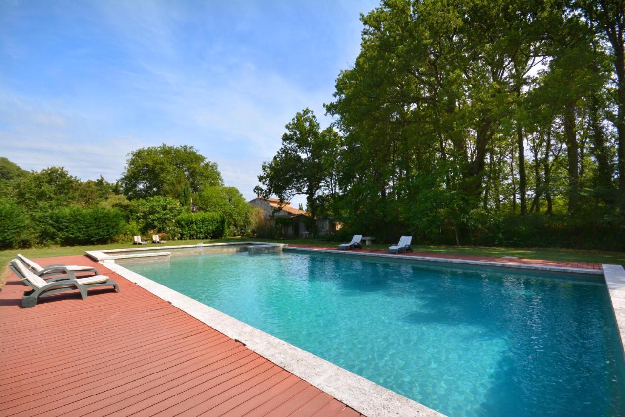 Ancien Mas Du Moulin Bed & Breakfast Eygalieres  Bagian luar foto