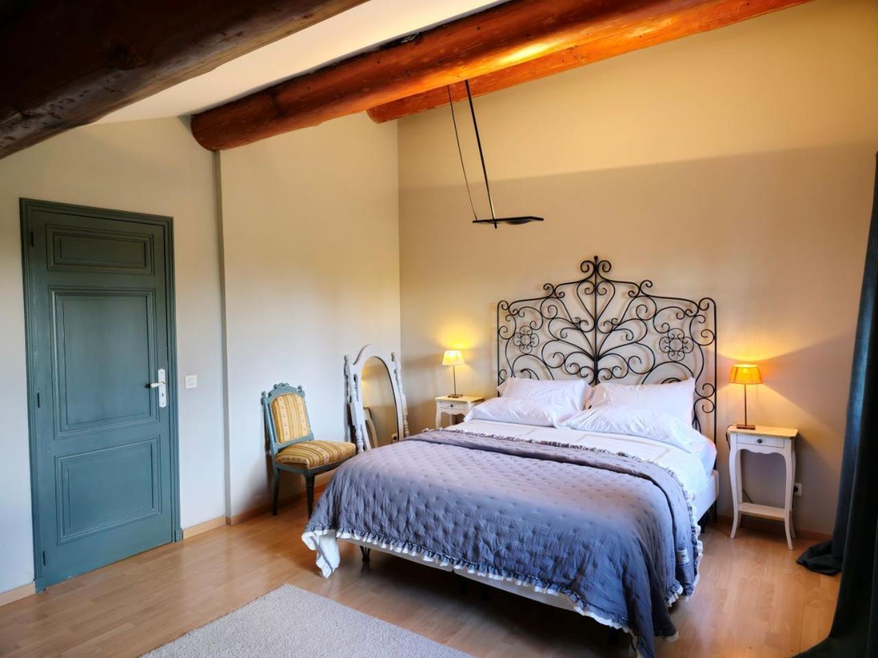 Ancien Mas Du Moulin Bed & Breakfast Eygalieres  Bagian luar foto
